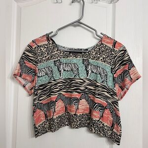 Brand new with tags • Mink Pink Adventure Crop Tee • size small